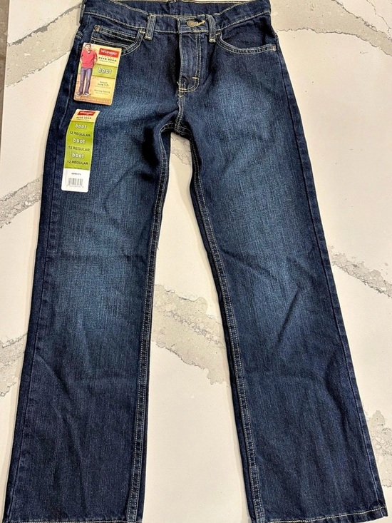 Wrangler Other - Wrangler Bootcut Blue Jeans 12 NWT